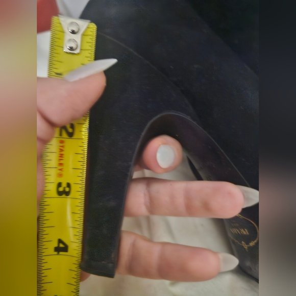 Authentic Prada Suede boots - Picture 6 of 7